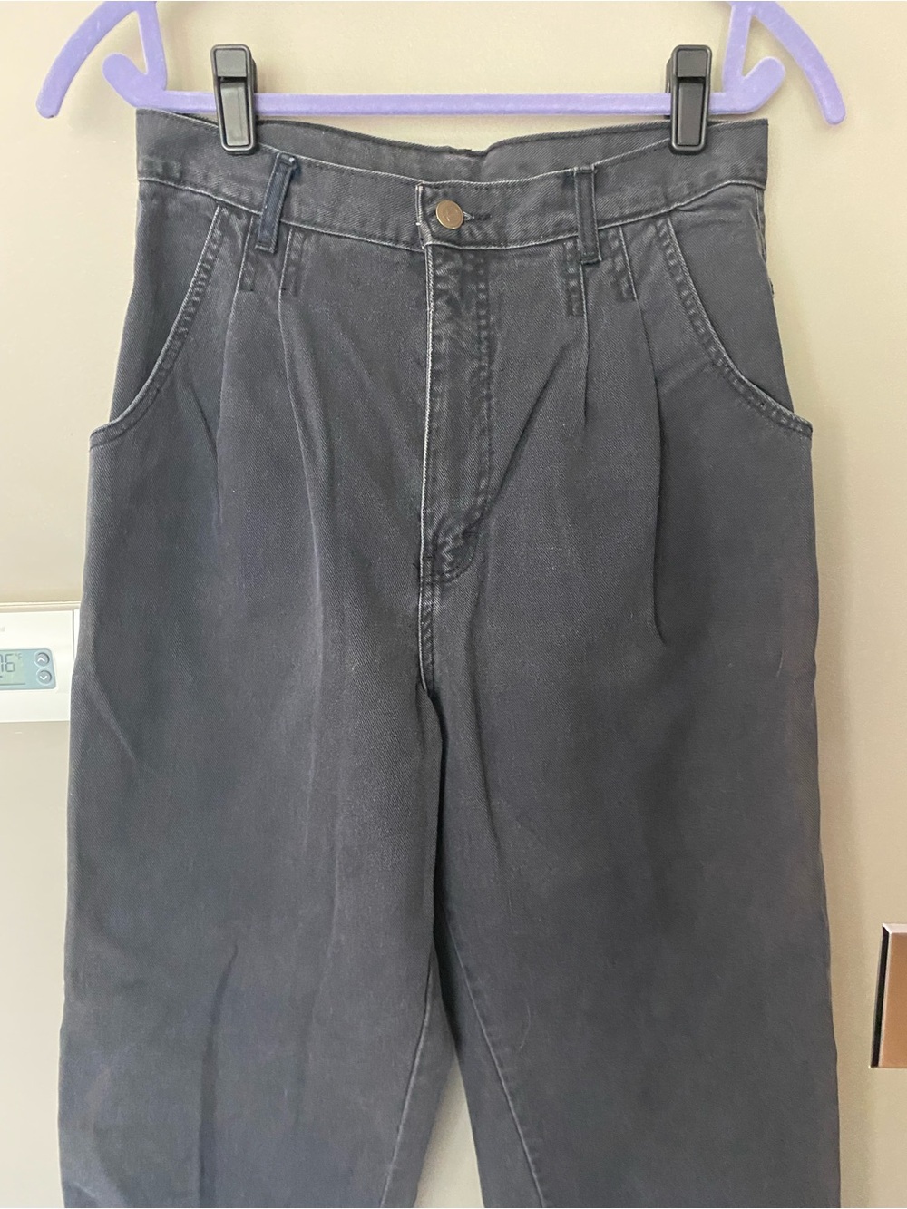 OSCAR DE LA RENTA Vintage High Rise Pleated Tapered Washed Black Jeans Denim W28 - Picture 4 of 8